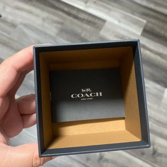 Coach Empty Gift Watch Box - Picture 3 of 3